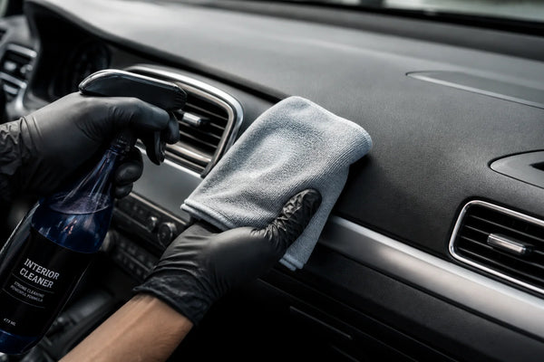 Entretien intérieur voiture avant revente : 8 actions pour augmenter sa valeur